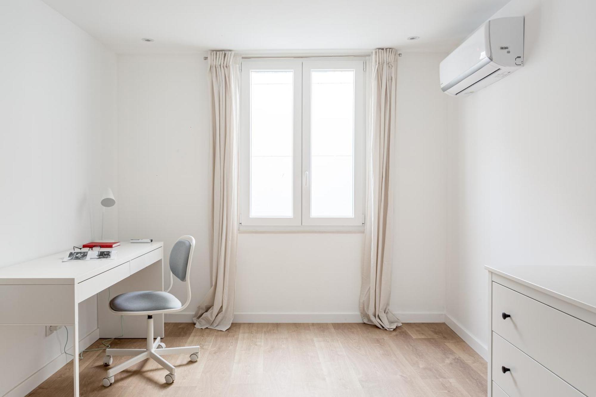 Joivy Minimalistic Apt W Patio In Principe Real Lissabon Exterior foto