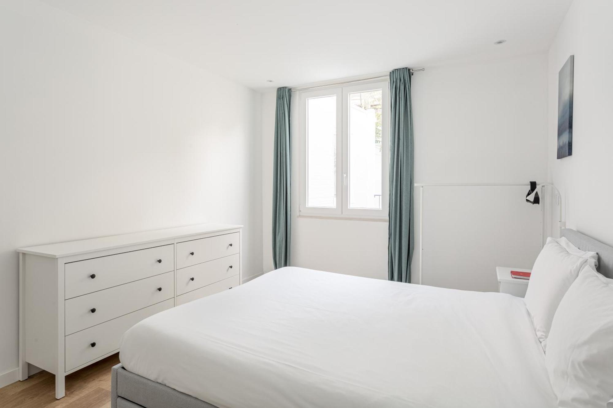 Joivy Minimalistic Apt W Patio In Principe Real Lissabon Exterior foto